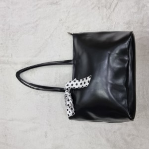 BOLSA GRANDE LISA C/ LENÇO